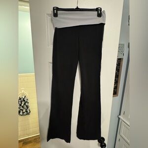 Victoria’s Secret PINK boot cut Leggings